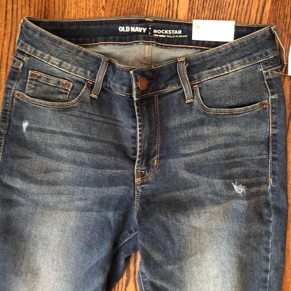 Old Navy Denim - NWT Rockstar Skinny Jeans - size 8